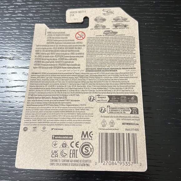 Hot wheels spring custom 69 Volkswagen square back 1/64 scale - Picture 2 of 2